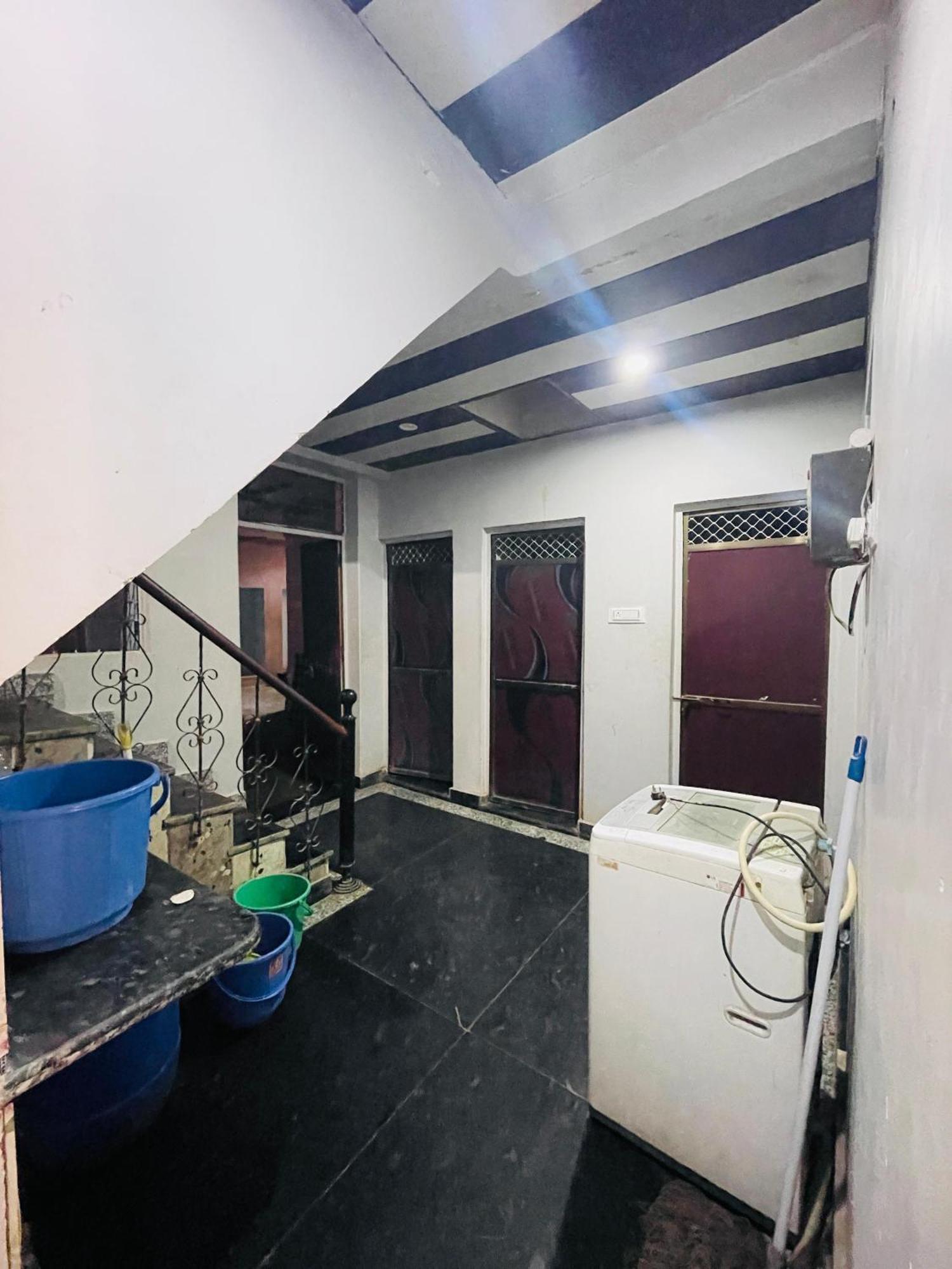 Kailash Inn Guest House Varanasi Exterior photo